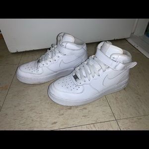 Nike AF1 Mid